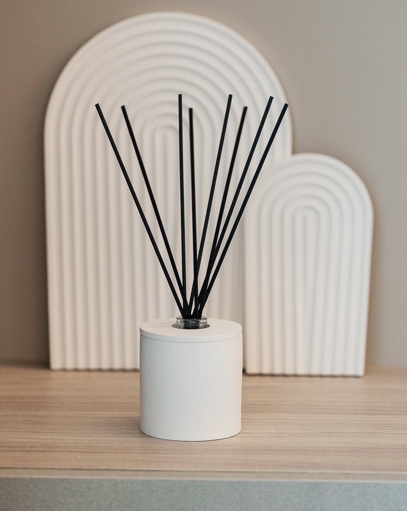 Elegant 100 ml  Reed Diffuser with White Gypsum Cover - Home Fragrance