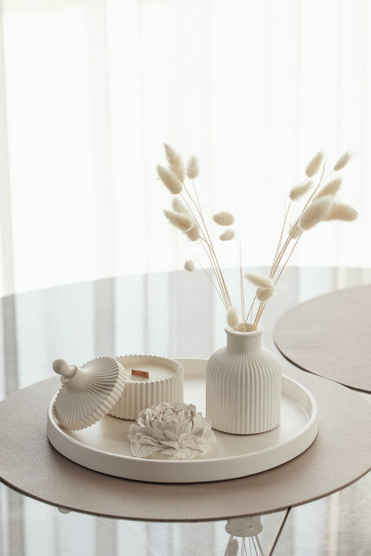 Dāvanu komplekts ar aromātisku sveci, lielu paplāti, vāzi un peonijas ziedu - Elegant Gypsum Home Decor