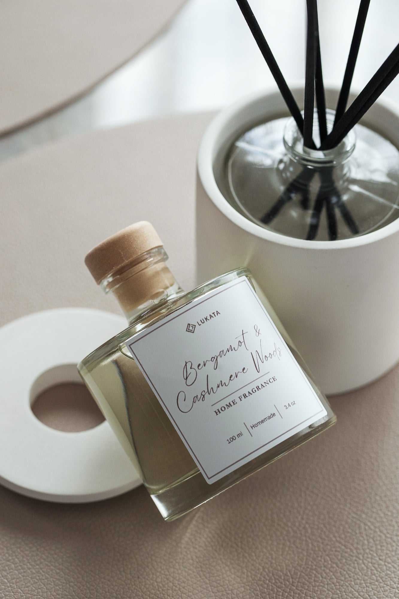 Elegant 100 ml  Reed Diffuser with White Gypsum Cover - Home Fragrance