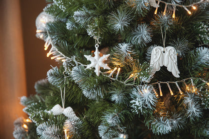 Snowflake Ornament Elegant Christmas Tree Decoration & Thoughtful Gift Idea (Set of 8)